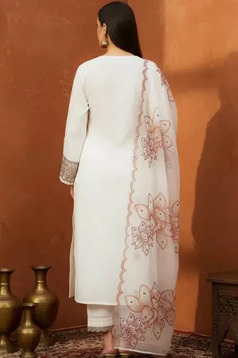 Women Floral Embroidered Regular Thread Work Kurta with Trousers & With Dupatta