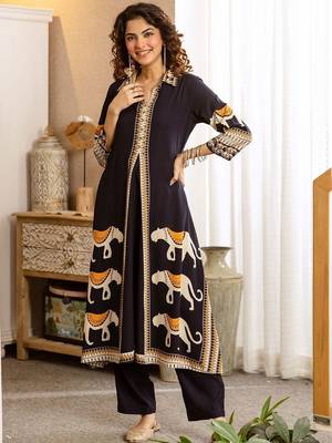 Women Ethnic Motifs Printed Layered Kurta with Trousers 4