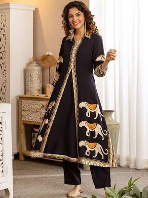 Women Ethnic Motifs Printed Layered Kurta with Trousers 6