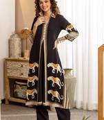 Women Ethnic Motifs Printed Panelled Kurta With Trousers