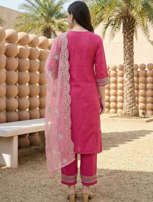 Women Ethnic Motifs Embroidered Regular Thread Work Kurta with Trousers & With Dupatta 3