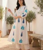 Women Ethnic Motifs Printed Panelled Pure Cotton Kurta with Trousers