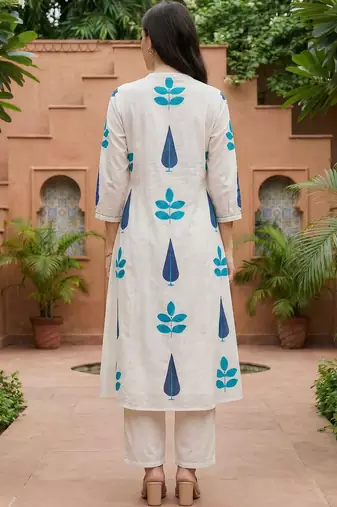 Women Ethnic Motifs Printed Panelled Pure Cotton Kurta with Trousers