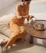 Women Floral Printed Regular Pure Cotton Kurta with Trousers