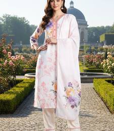 Women Floral Printed Regular Linen Kurta with Trousers & With Dupatta