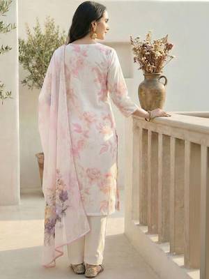 Women Floral Printed Regular Beads and Stones Linen Kurta with Trousers & With Dupatta 4