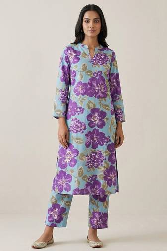 Women Floral Printed Regular  Cotton Kurta with Trousers