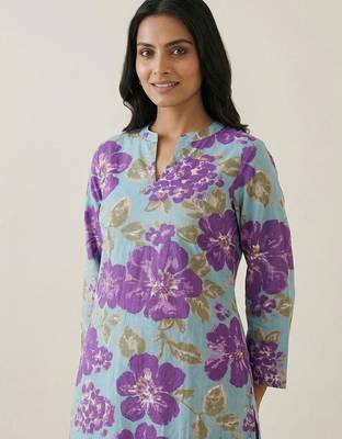 Women Floral Printed Regular Pure Cotton Kurta with Trousers 2