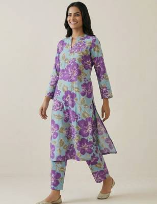 Women Floral Printed Regular Pure Cotton Kurta with Trousers 4