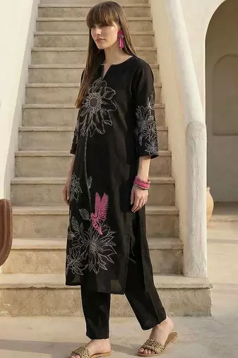 Women Animal Embroidered Regular Thread Work Pure Cotton Kurta with Trousers