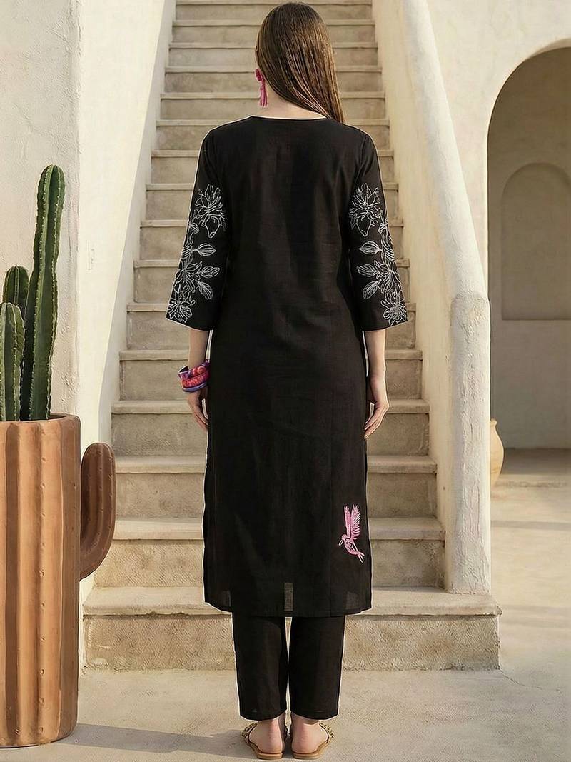 Women Animal Embroidered Regular Thread Work Pure Cotton Kurta with Trousers