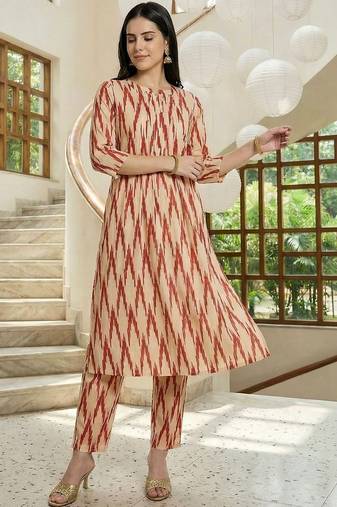 Women Printed Regular  Cotton Kurta with Trousers