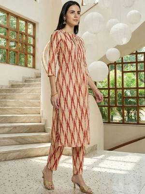 Women Printed Regular Pure Cotton Kurta with Trousers 2