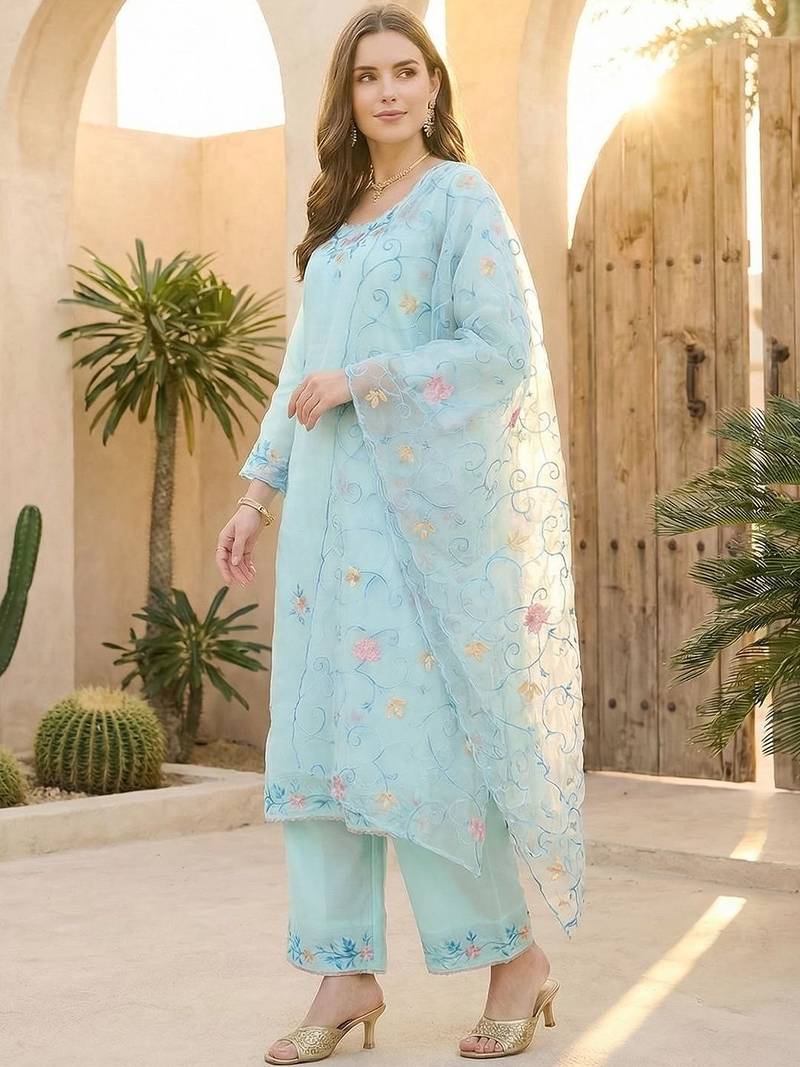 Women Floral Embroidered Regular Thread Work Kurta with Palazzos & With Dupatta