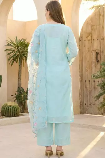 Women Floral Embroidered Regular Thread Work Kurta with Palazzos & With Dupatta