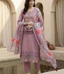 Women Floral Embroidered Regular Thread Work Linen Kurta with Trousers & With Dupatta