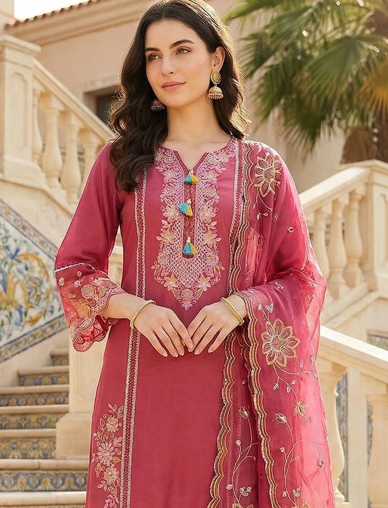 Women Floral Embroidered Regular Thread Work Kurta with Trousers & With Dupatta