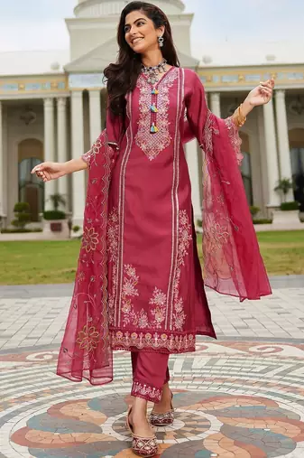 Women Floral Embroidered Regular Thread Work Kurta with Trousers & With Dupatta