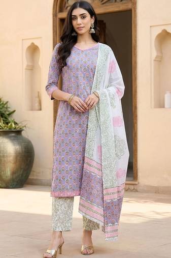 Women Floral Printed Regular Pure Cotton Kurta with Trousers & With Dupatta