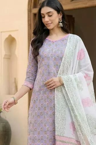 Women Floral Printed Regular Pure Cotton Kurta with Trousers & With Dupatta