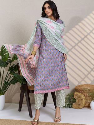 Women Floral Printed Regular  Cotton Kurta with Trousers & With Dupatta 5