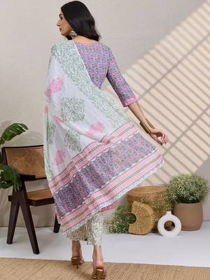 Women Floral Printed Regular  Cotton Kurta with Trousers & With Dupatta 6