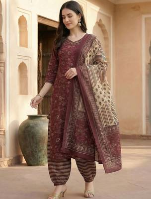 Women Floral Printed Regular Pure Cotton Kurta with Patiala & With Dupatta 1