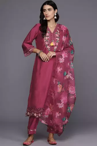 Women Floral Embroidered Regular Thread Work Kurta with Trousers & With Dupatta