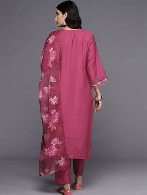 Women Floral Embroidered Regular Thread Work Kurta with Trousers & With Dupatta 7