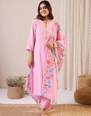 Women Floral Regular Thread Work Kurta with Trousers & With Dupatta 1