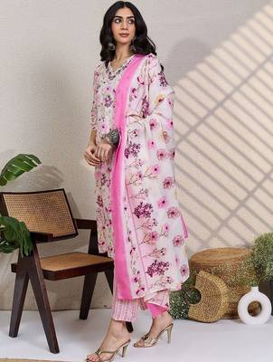 Women Floral Printed Regular Thread Work Pure Cotton Kurta with Trousers & With Dupatta 4