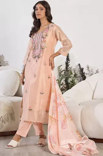 Women Floral Embroidered Regular Thread Work Pure Cotton Kurta with Trousers & With Dupatta