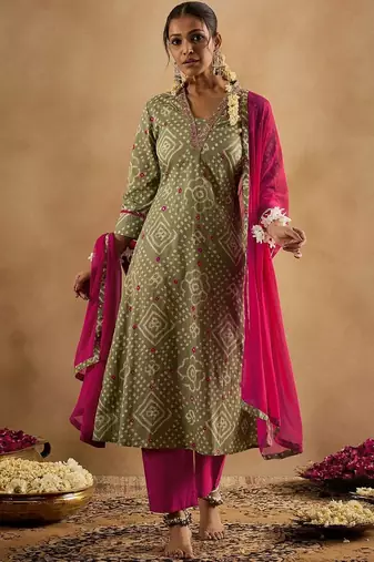 Women Ethnic Motifs Printed Regular Thread Work Pure Cotton Kurta with Trousers & With Dupatta