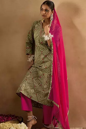 Women Ethnic Motifs Printed Regular Thread Work Pure Cotton Kurta with Trousers & With Dupatta