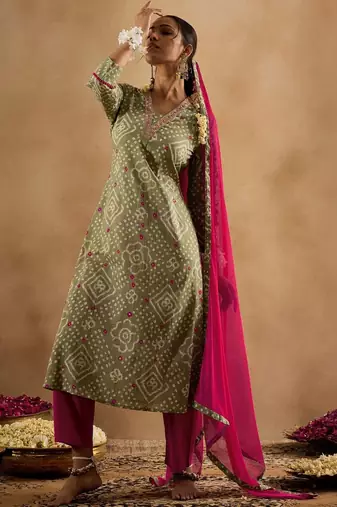 Women Ethnic Motifs Printed Regular Thread Work Pure Cotton Kurta with Trousers & With Dupatta