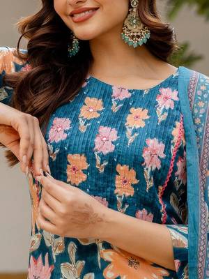 Women Floral Printed Regular Mirror Work Pure Cotton Kurta with Trousers & With Dupatta 2