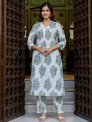 Women Floral Printed Regular Pure Cotton Kurta with Trousers 5