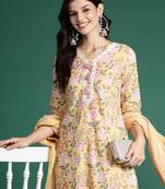 Floral Printed Thread Work Pure Cotton Kurta with Trousers & Dupatta