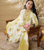 Floral Printed Pleated Beads and Stones Pure Cotton Kurta with Trousers & Dupatta