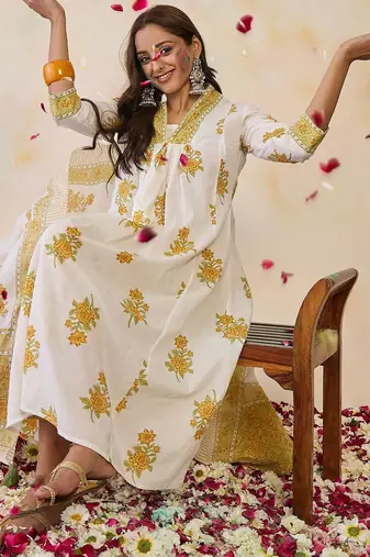 Floral Printed Pleated Beads and Stones Pure Cotton Kurta with Trousers & Dupatta