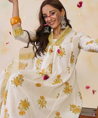 Floral Printed Pleated Beads and Stones Pure Cotton Kurta with Trousers & Dupatta 3