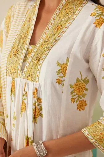 Floral Printed Pleated Beads and Stones Pure Cotton Kurta with Trousers & Dupatta