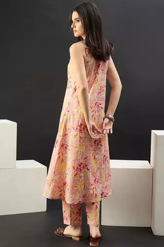 Women Floral Printed Regular Pure Cotton Kurta with Trousers