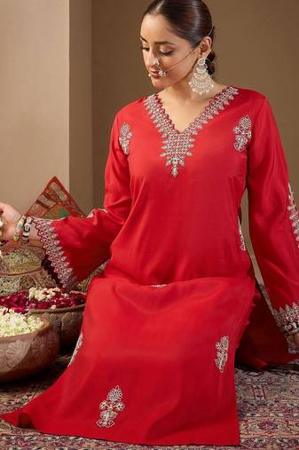Women Ethnic Motifs Embroidered Regular Sequinned Kurta with Trousers