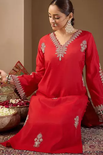 Women Ethnic Motifs Embroidered Regular Sequinned Kurta with Trousers