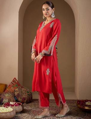 Women Ethnic Motifs Embroidered Regular Sequinned Kurta with Trousers 4