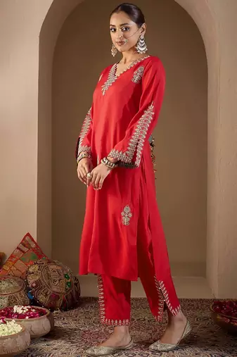 Women Ethnic Motifs Embroidered Regular Sequinned Kurta with Trousers
