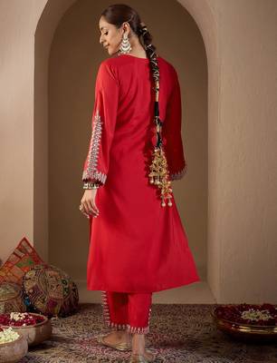 Women Ethnic Motifs Embroidered Regular Sequinned Kurta with Trousers 5