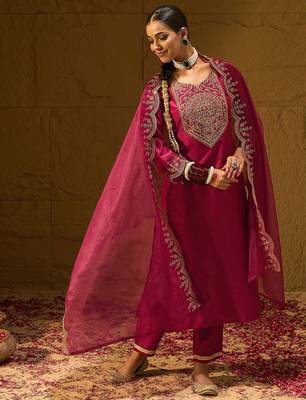 Women Floral Yoke Design Regular Kurta with Trousers & With Dupatta 1