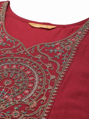 Women Floral Yoke Design Regular Kurta with Trousers & With Dupatta 3